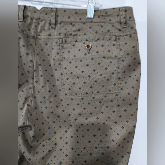 Orvis Olive Green w/ Black Printed Pants in Size 16 - Picture 7 of 11